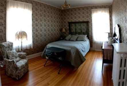Bayside Bed And Breakfast Everett Room photo